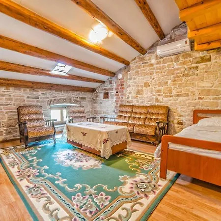 Apartmani Buje Буйе