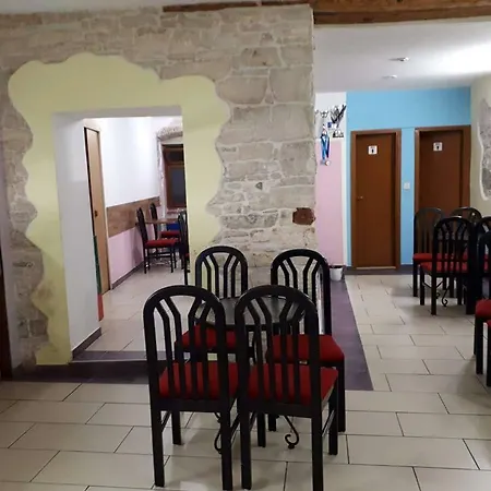 Apartmani Buje 公寓